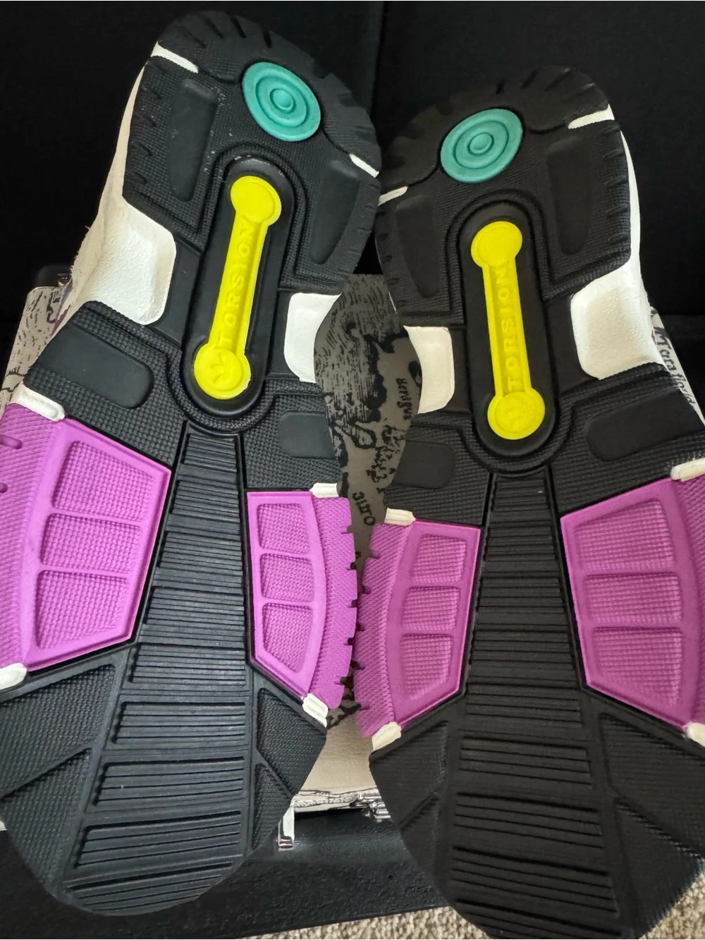 Addidas RETROPY F90 'OFF WHITE SONIC FUCHSIA'